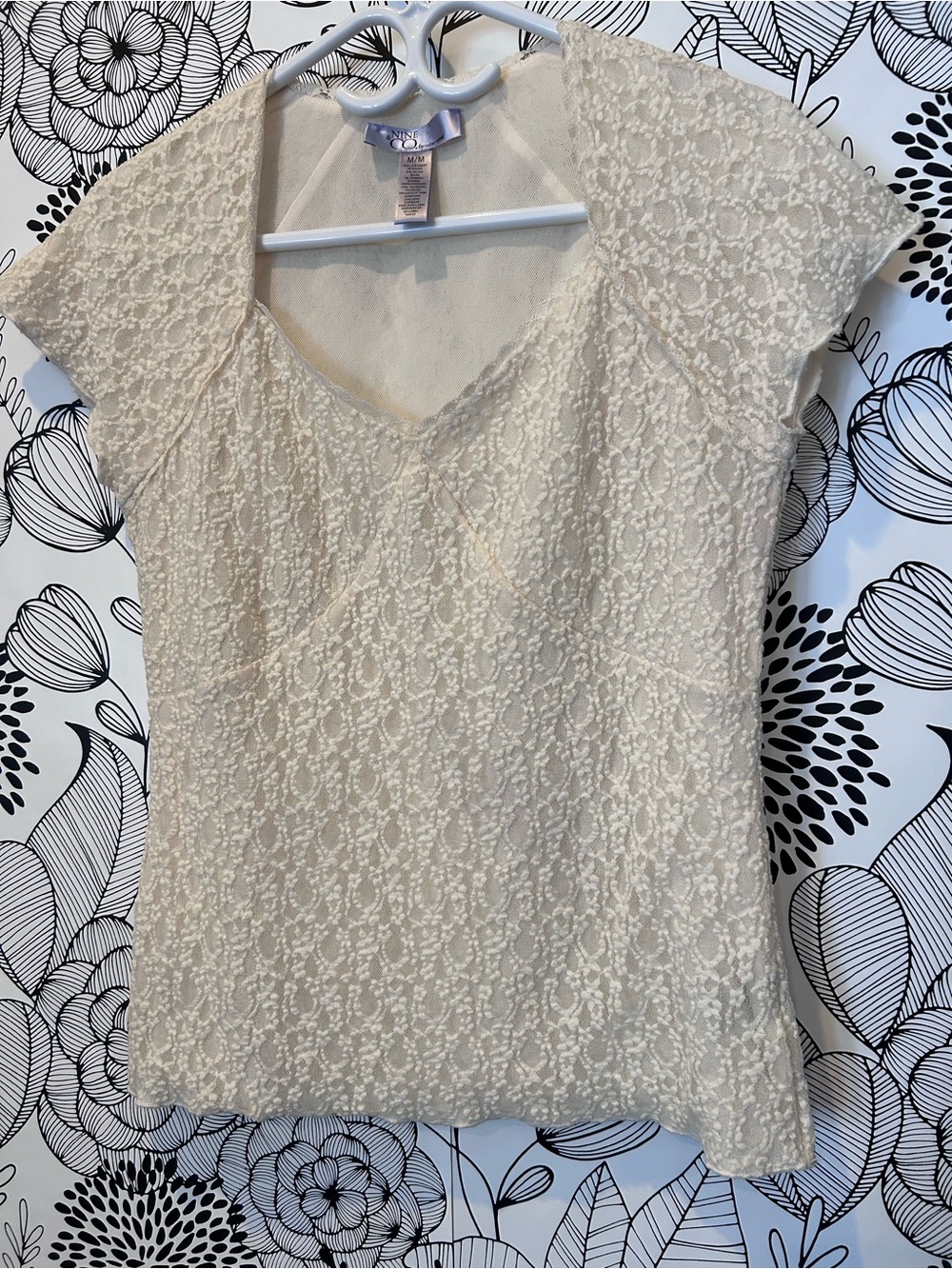 Nine & Co. Cream Lacy Sweetheart Top